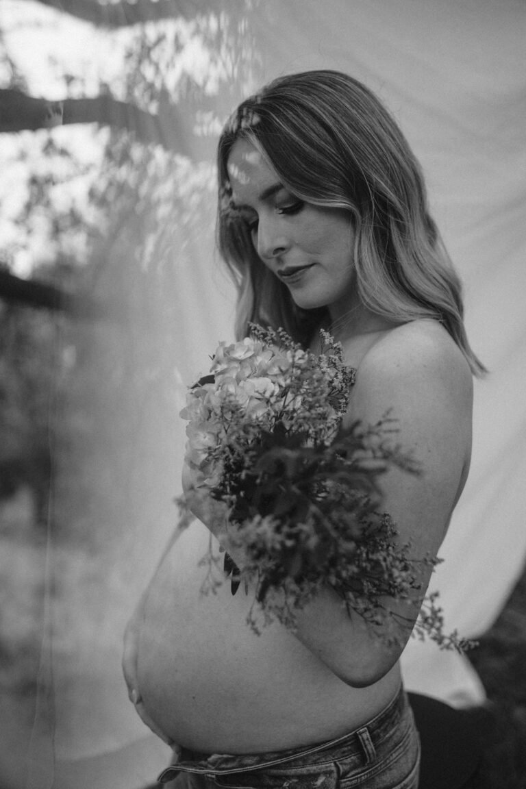 Lovedbytrine-Photography114-Babybauch-VenloerHeide